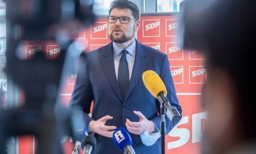 Predsjednica SDP-a Gline ljuta na Grbina: Nije li sramota da ja od susjeda saznajem da se vrh stranke nalazi kod Branke?