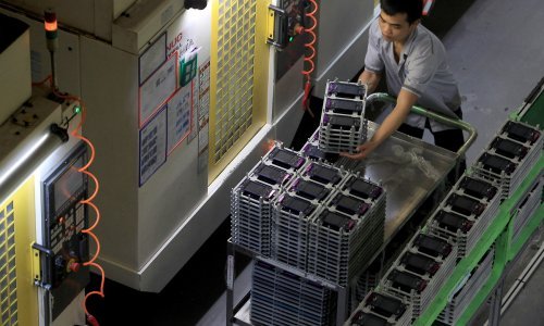 Problem s nekoliko uzroka: Nestašica čipova koči proizvodnju laptopa i pametnih telefona