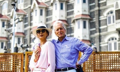 Nakon dugo vremena Catherine Zeta-Jones objavila fotografiju s Michaelom Douglasom i pokazala kako izgledaju njihova jutra