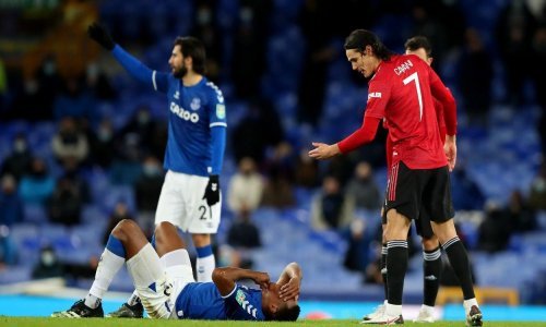 Ovakav divljački potez već dugo nismo vidjeli na nogometnim terenima, a Cavani za njega zaslužuje drastičnu kaznu