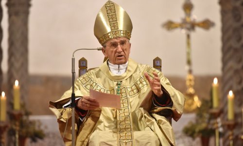 [FOTO] Nadbiskup Puljić: Božićni dani su vrijeme spasenja, mira i pomirenja