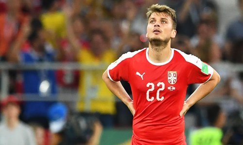 Srpskom reprezentativcu suigrač iz reprezentacije oteo djevojku i bacio ga u očaj, a sada mu zbog svega prijeti i otkaz u klubu