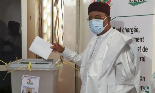 Počelo glasovanje na predsjedničkim izborima u zemlji koju se smatra prvakom državnih udara