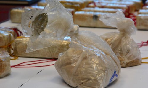 Dvojica Slovenaca pokušala prokrijumčariti 2,9 kilograma heroina