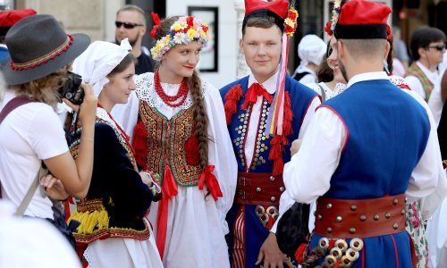 Online Zimska škola hrvatskog folklora 2021.