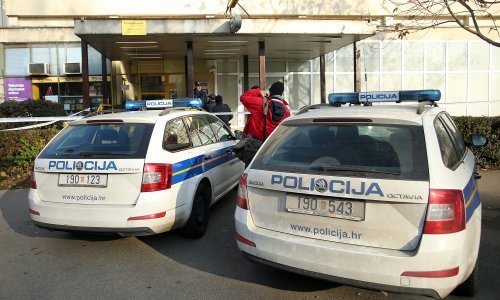 Žena u Puli se usred dana vratila u stan pa zatekla razvaljena vrata i provalnika kako - spava