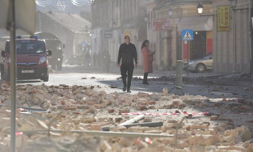 HAK: U potresu oštećen i most kod Petrinje