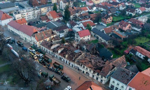 HEP: Bez struje oko 5000 korisnika u Petrinji i okolici, oko 200 u Sisku