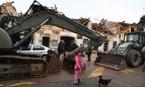 Srednja škola Petrinja počela je s online nastavom; koliko je učenika znat će se iza 14 sati