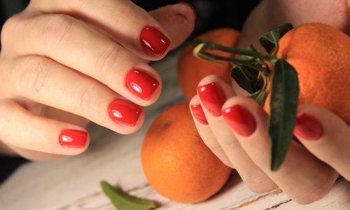 Nešto drugačije crvene manikure koje će podignuti baš svaki stajling