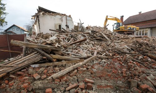 Nakon potresa prijeti nova opasnost: Kuće, ceste i mostovi mogli bi se urušavati zbog pretvaranja tla u mulj