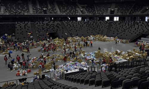 Splićani napunili Spaladium Arenu donacijama, volonteri mole da im se više ne donose odjeća i obuća, ali jedne stvari im kronično nedostaje