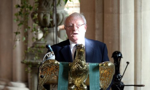 Preminuo bivši trener Manchester Uniteda 'The Doc' koji je otkaz dobio zbog veze sa suprugom fizioterapeuta