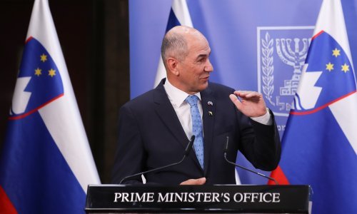 Zbog zaraze šefa slovenske obavještajne službe upitno glasovanje o povjerenju vladi