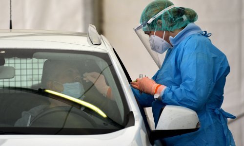 U Sloveniji i dalje pad broja zaraza, u bolnicama 909 pacijenata