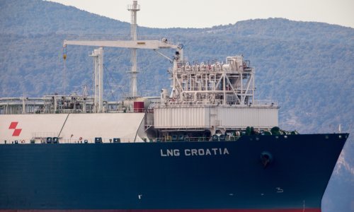 Počeo komercijalni rad LNG terminala u Omišlju