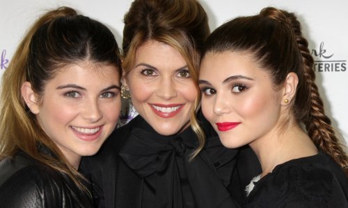 Nakon izlaska iz zatvora glumica Lori Loughlin usredotočena je na obitelj, ali voljela bi se vratiti glumi