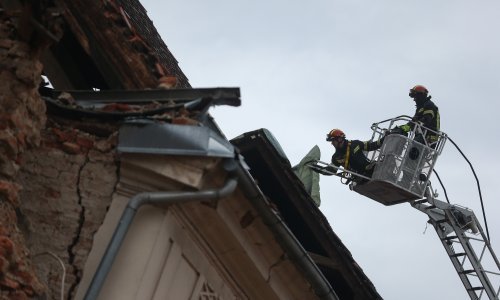 Dva vatrogasca ozlijeđena pri saniranju objekata od potresa