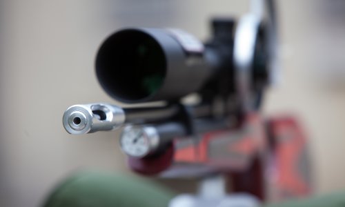 Policija uhitila muškarca koji je zračnu pušku pretvorio u vatreno oružje