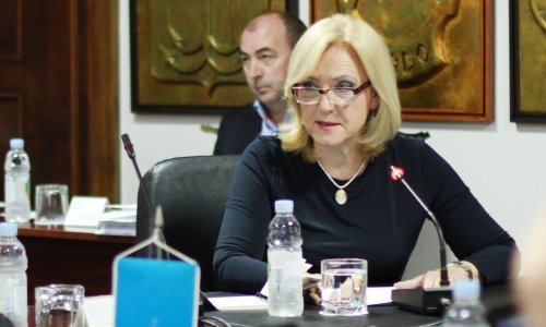 Prevarom nagovorio splitsku dogradonačelnicu da s banke digne 70 tisuća tuđih kuna i preda mu ih