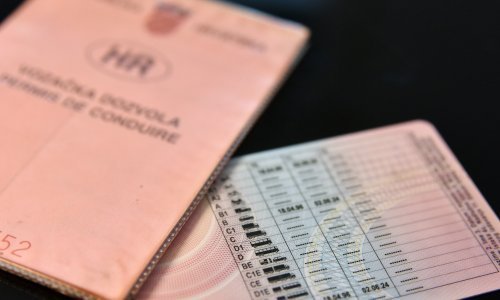 Policija do daljnjega zatvara zgradu u Petrinjskoj ulici u Zagrebu, po osobnu i putovnicu treba ići na druge lokacije