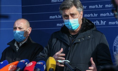 Plenković u Petrinji: Država nikad nije pokazala ovakvu snagu kao 2020. Otklanjam ove ozbiljne pokušaje demontiranja države!