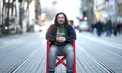 Mario Kovač o projektu kazalištaraca koji pokušavaju unijeti malo vedrine u živote ljudi pogođenih potresom: 'Kriza na Baniji vjerojatno će trajati tjednima. Ne smijemo ostaviti te mališane i njihove roditelje na cjedilu'