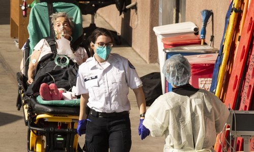 SAD premašio broj od 30 milijuna zaraženih, porast novooboljelih zabilježen u 30 od 50 država