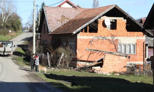Nalaze se na popisu tvrtki koje su obnavljale Baniju, ali njihov vlasnik tvrdi: Mi tamo nismo ništa radili!