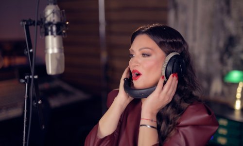 [VIDEO] Nina Badrić prepjevala svoju popularnu pjesmu i uz liječnički Big Band zahvalila svim zdravstvenim djelatnicima