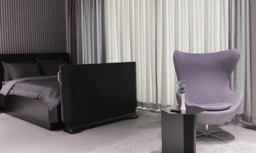 LG pokazao televizor koji je proziran i - izlazi iz kreveta