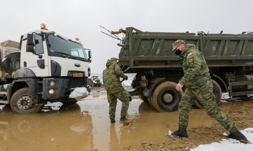 Tlo se i noćas treslo na Banovini, vrijeme otežava pripreme za gradnju kontejnerskog naselja