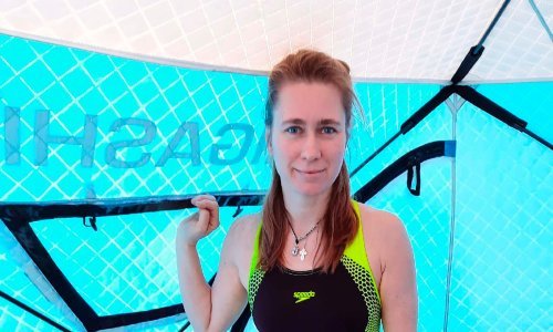 [FOTO] Ludi svjetski rekord: Nevjerojatna Ruskinja ronila 85 metara ispod leda