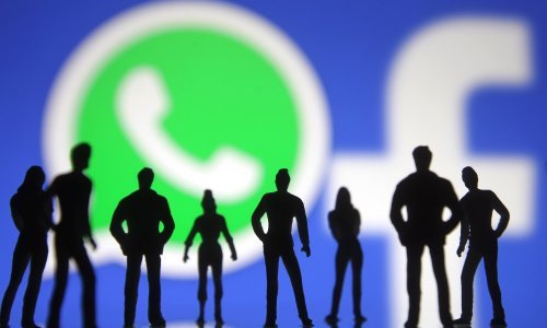 WhatsApp nastavlja gubiti korisnike, Facebook se ostatku obratio 'statusima'