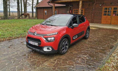 [FOTO/VIDEO] Vozili smo Citroën C3 Shine PureTech 110 S&S BVM6; jako zabavan i svestran gradski automobil