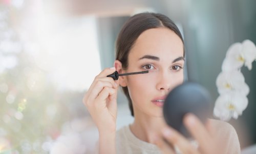 Ova se 'čarobna' maskara rasprodala već četiri puta, no žene ne odustaju u namjeri da bude njihova, a košta svega 70-ak kuna