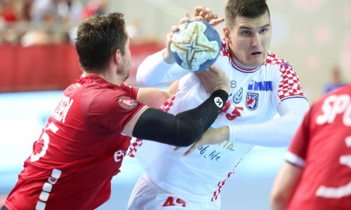 Uoči same utakmice hrvatski izbornik Lino Červar napravio novu izmjenu u sastavu: Držim da su moje odluke opravdane