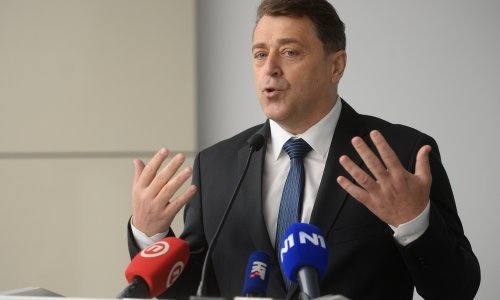 Geodeti objedinili podatke o nekretninama na Banovini; Šantek: Stanovnici će ishoditi papire za obnovu i neće morati ići od šaltera do šaltera