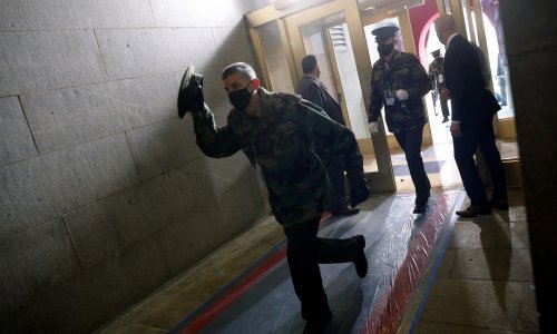 [FOTO/VIDEO] Zgrada Kongresa privremeno bila blokirana, a dio evakuiran zbog 'sigurnosne prijetnje', gorjelo obližnje sklonište beskućnika