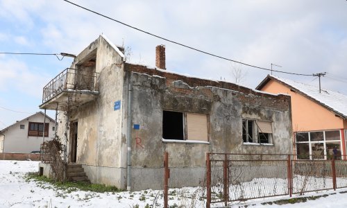 Kuća Žinićevog sina bila je urušena i prije potresa, a dobila je crvenu naljepnicu. Evo što kaže statičar