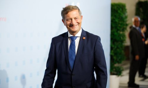 Zbog prijeteće zaraze u slovenskom parlamentu Erjavec povukao kandidaturu za mandatara