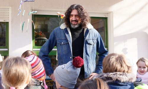 [FOTO] Danju radi kao striček u vrtiću, a navečer se pretvara u frontmena rock benda: Upoznajte jednog od rijetkih muških odgojitelja, Šibenčanina Miroslava Odaka