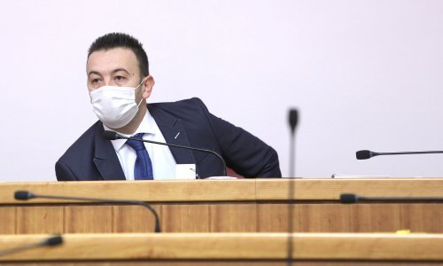 Pavliček prozvao premijera: Hvali se pozitivnim pokazateljima, a prešućuje negativne