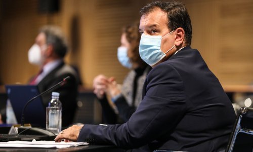 Pismo Berošu: Udruga hrvatskih pacijenata traži da se rizične skupine cijepe najboljim cjepivima