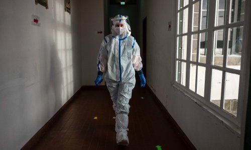 Švedska i Portugal pojačali mjere protiv korone, Moskva ublažila