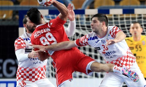 Ozbiljna Hrvatska upisala novu pobjedu na rukometnom SP-u; naše rukometaše nije omeo ni iznenadni ulazak 'uljeza' u teren