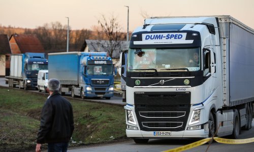 U jednom danu 50 tona stočne hrane potresom pogođenom području