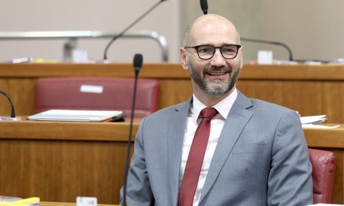 Utrka za Zagreb; SDP šalje Joška Klisovića? 'Itekako je zainteresiran, ali traži da stranka stane iza njega bez fige u džepu'