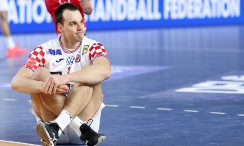 [FOTO/VIDEO] Lino Červar na presicu poslao pomoćnika; Hrvoje Horvat i Marino Marić iskreno prokomentirali situaciju i dali do znanja što misle o izbornikovoj ostavci