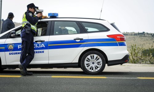 Vozio bez položenog vozačkog pa zaradio 10 tisuća kuna kazne